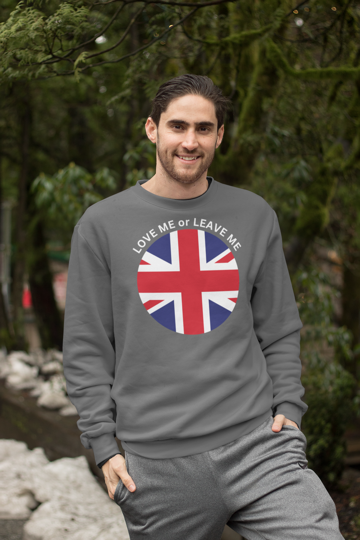 Union Jack Love me or Leave me  Unisex Sweatshirt | Perfect for Casual Wear, Travel, Gift for Brits, English Theme, Cozy Look