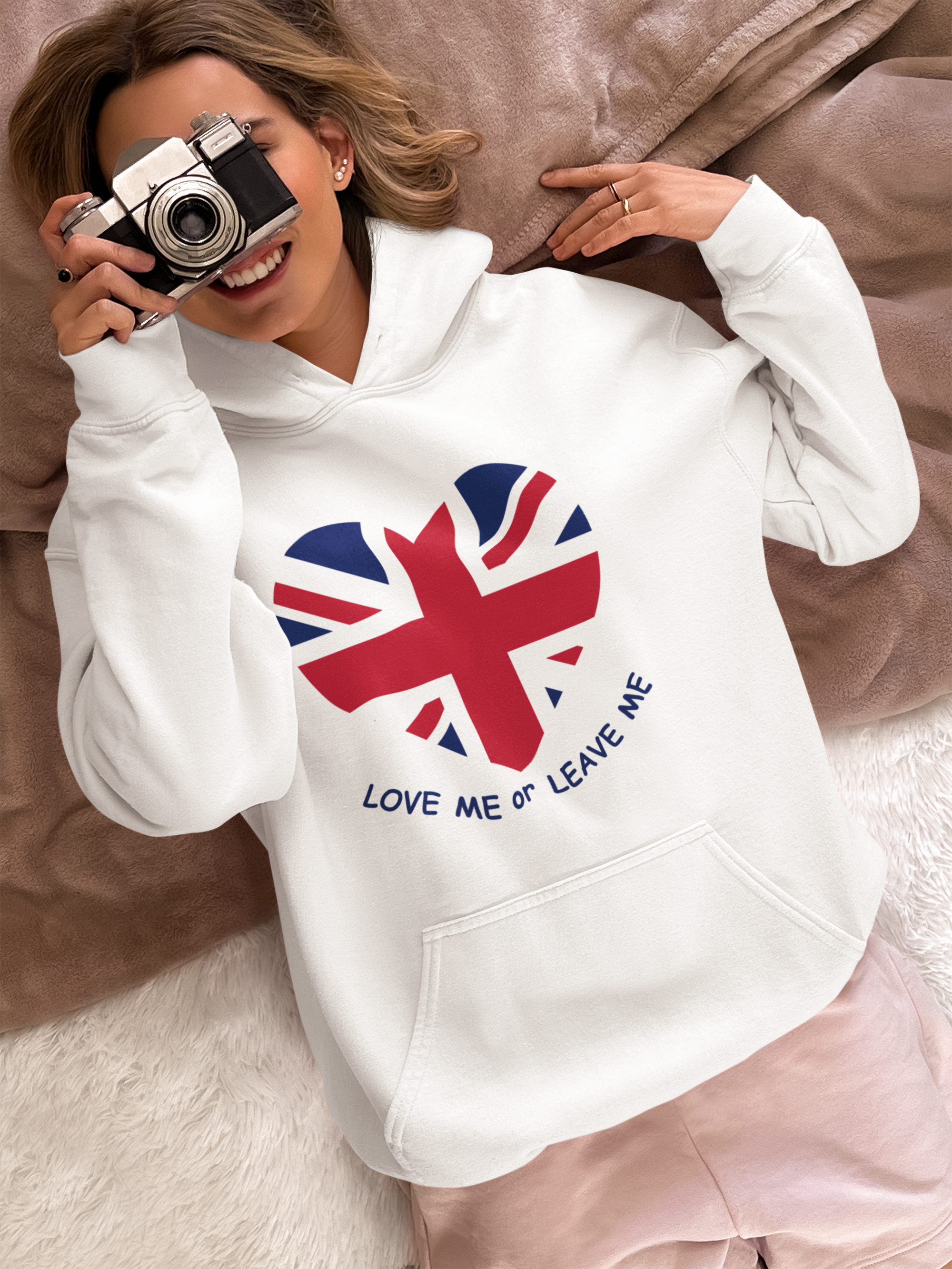 Unisex College Hoodie with British Heart Design, Cozy Casual Wear, Perfect for Gifts, College Events, and Everyday Style