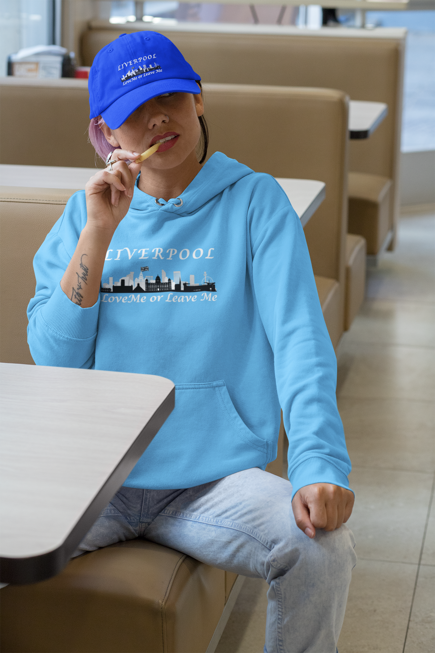 Liverpool Skyline College Hoodie - Love Me or Leave Me, Comfortable Unisex Sweatshirt, Perfect Gift for Students, Casual Wear