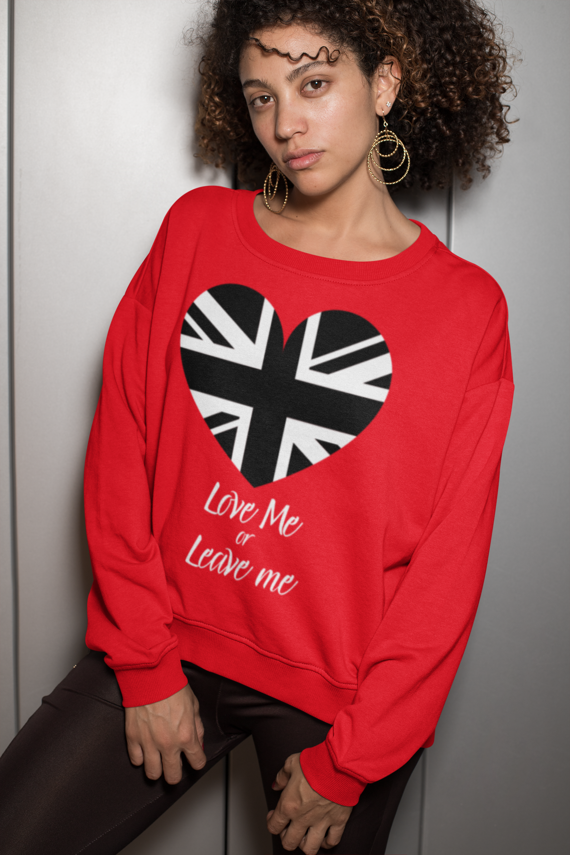 Union Jack Heart Sweatshirt, UK Pride Sweater, Love Me or Leave Me Gift, Cozy Casual Wear, Perfect for Travel & Holidays