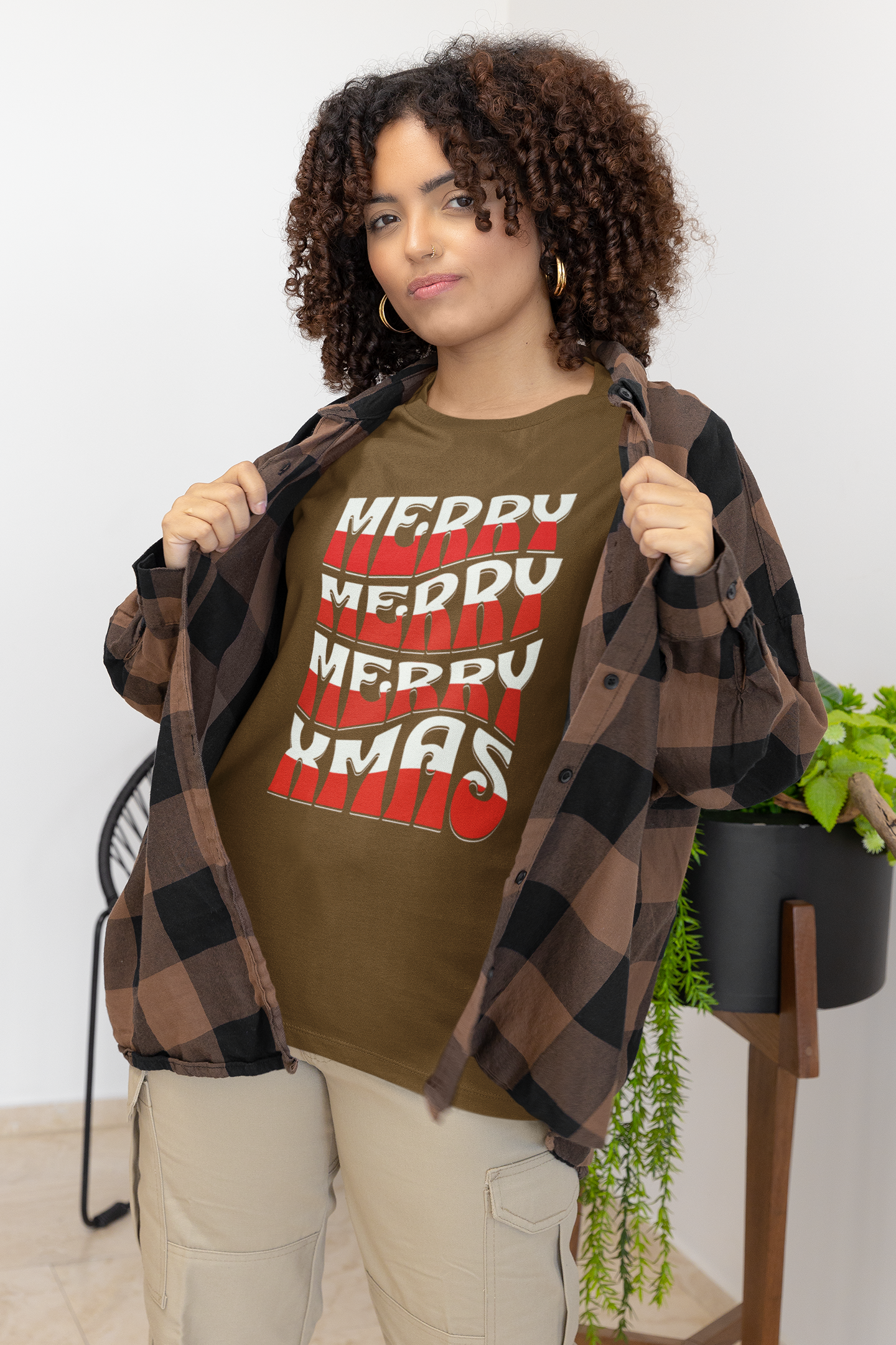 Merry Christmas Retro Wave Tee — Retro Holiday Graphic T-Shirt