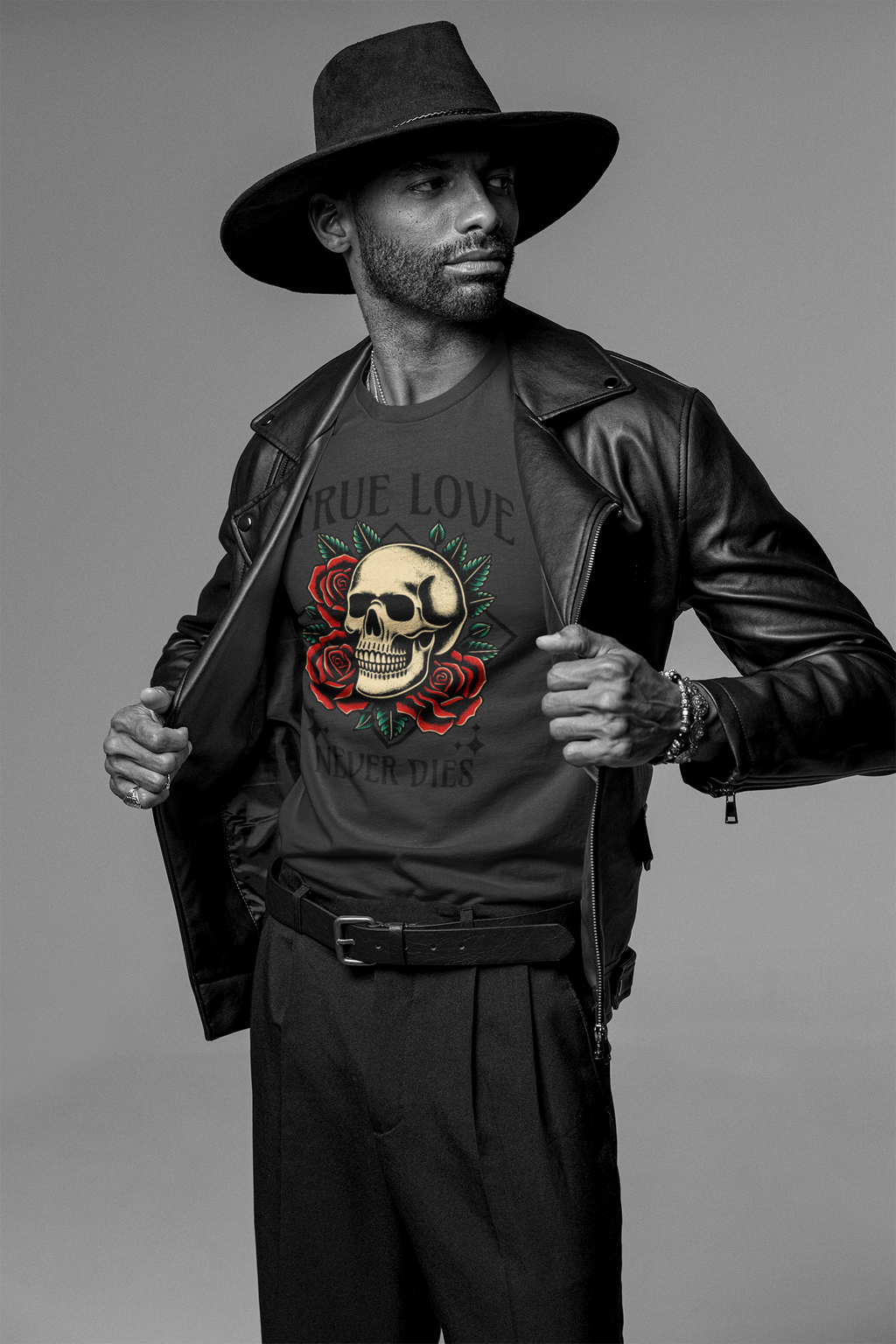 True Love Never Dies Skull Tee — Gothic Rose Graphic T-Shirt