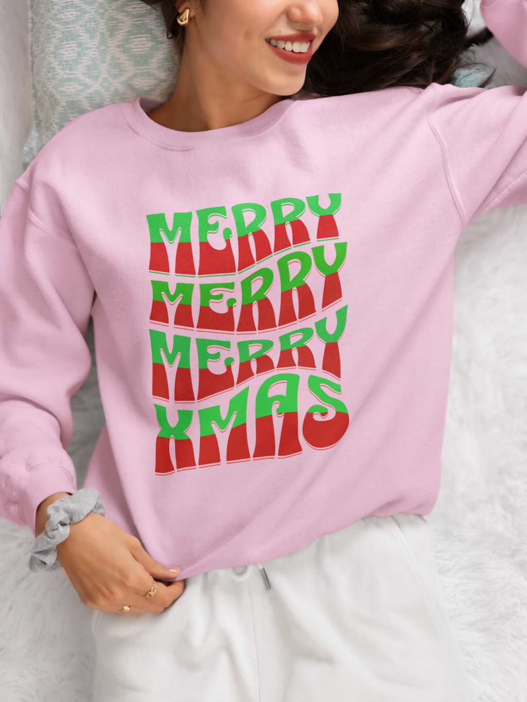 Christmas Crewneck Sweatshirt – Retro 'Merry Xmas' Red & Green Holiday Design