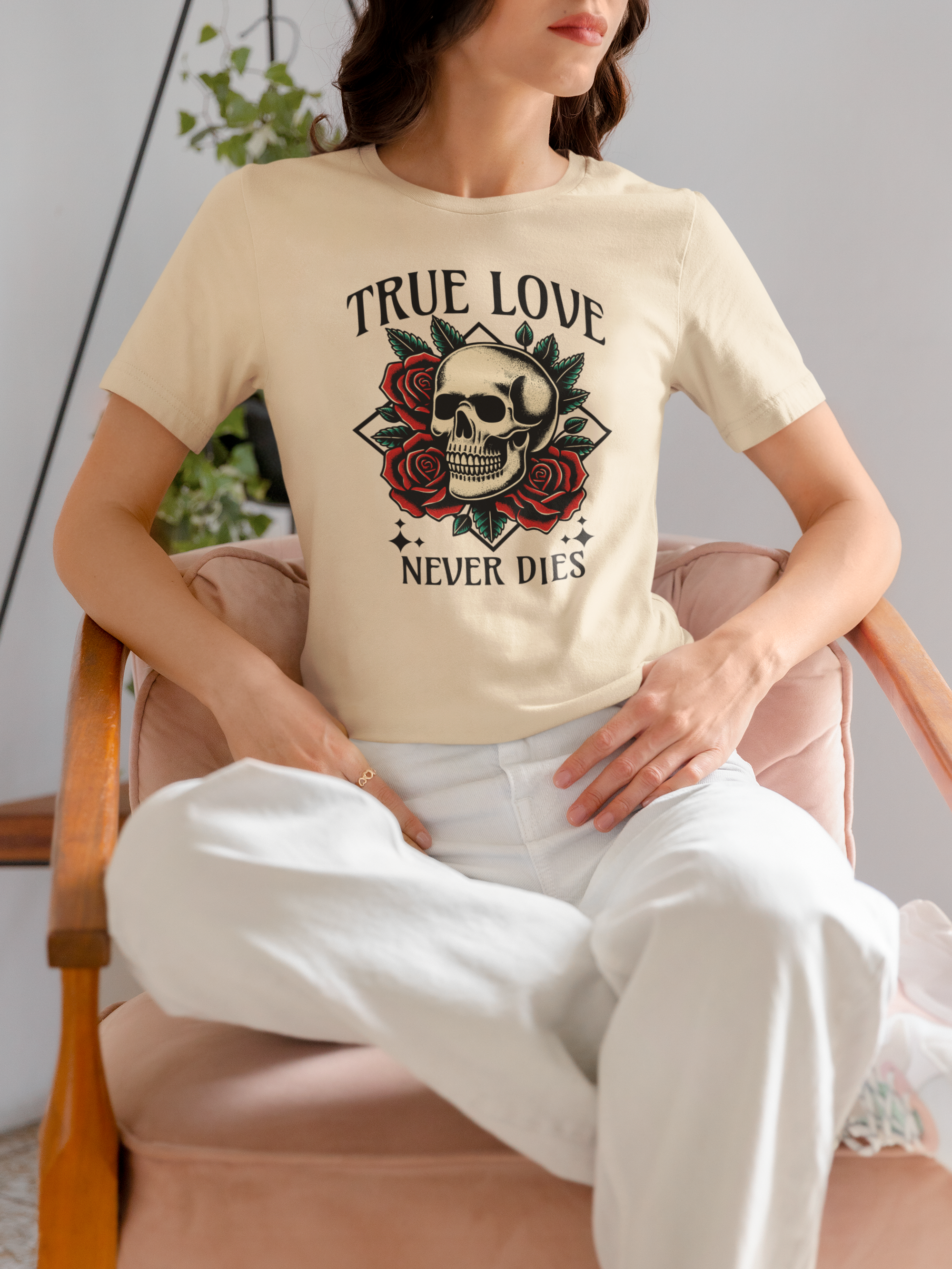 True Love Never Dies Skull Tee — Gothic Rose Graphic T-Shirt