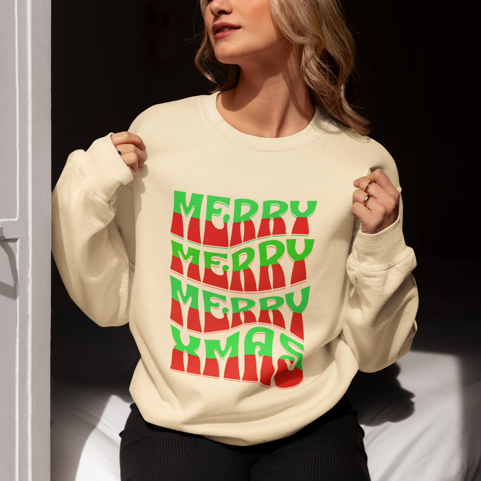 Christmas Crewneck Sweatshirt – Retro 'Merry Xmas' Red & Green Holiday Design