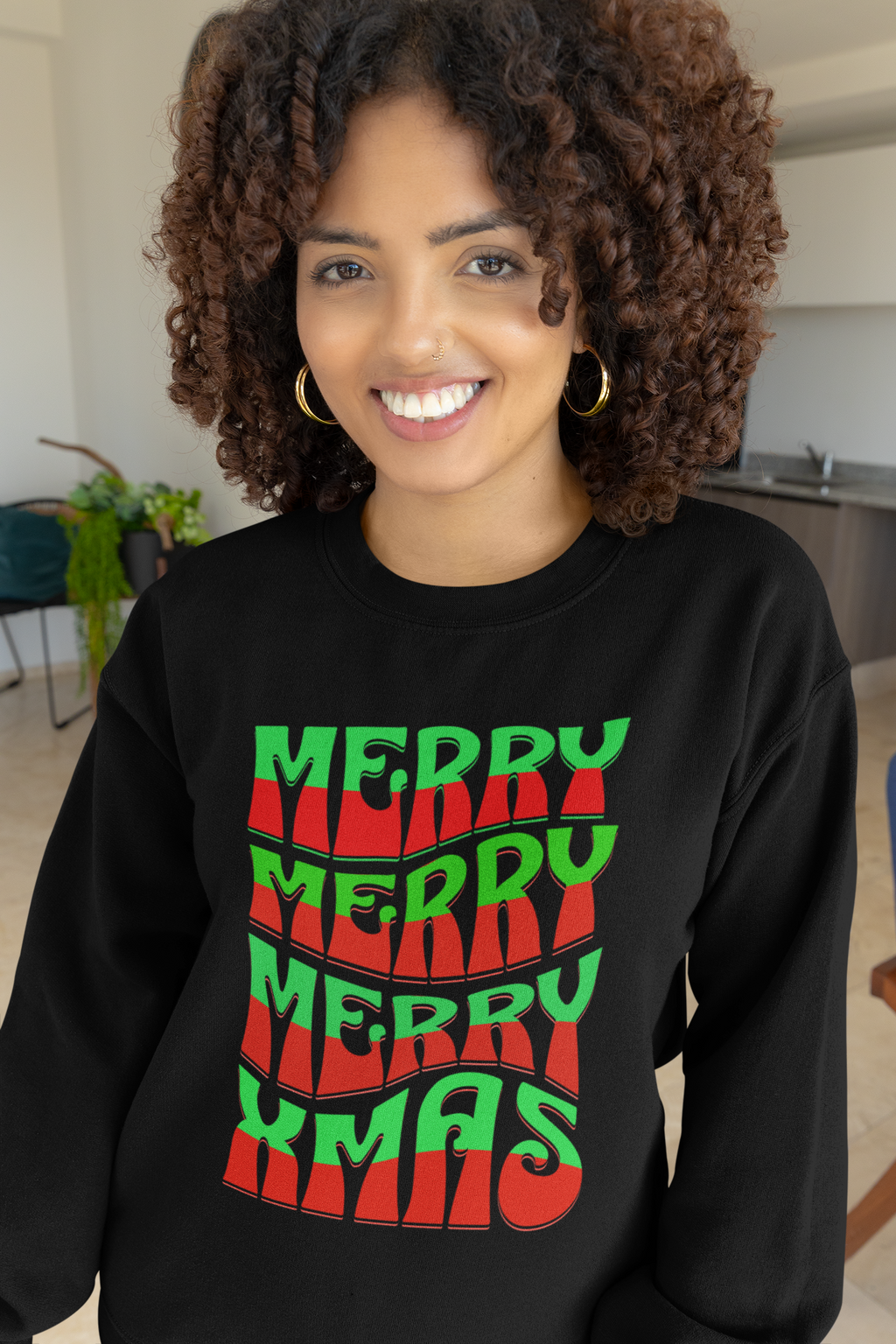 Christmas Crewneck Sweatshirt – Retro 'Merry Xmas' Red & Green Holiday Design