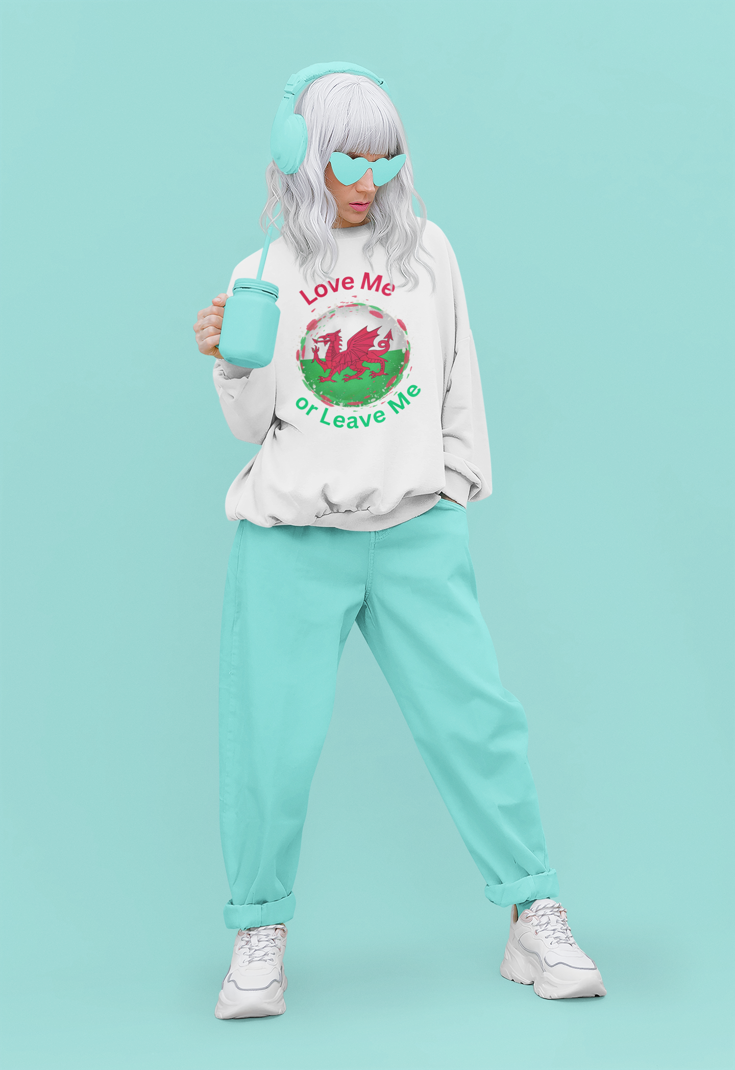 Welsh Spirit Sweatshirt - Love Me or Leave Me, Cozy Unisex Apparel, Perfect for St. David's Day, Gift for Him or Her, Casual Wear, [...]