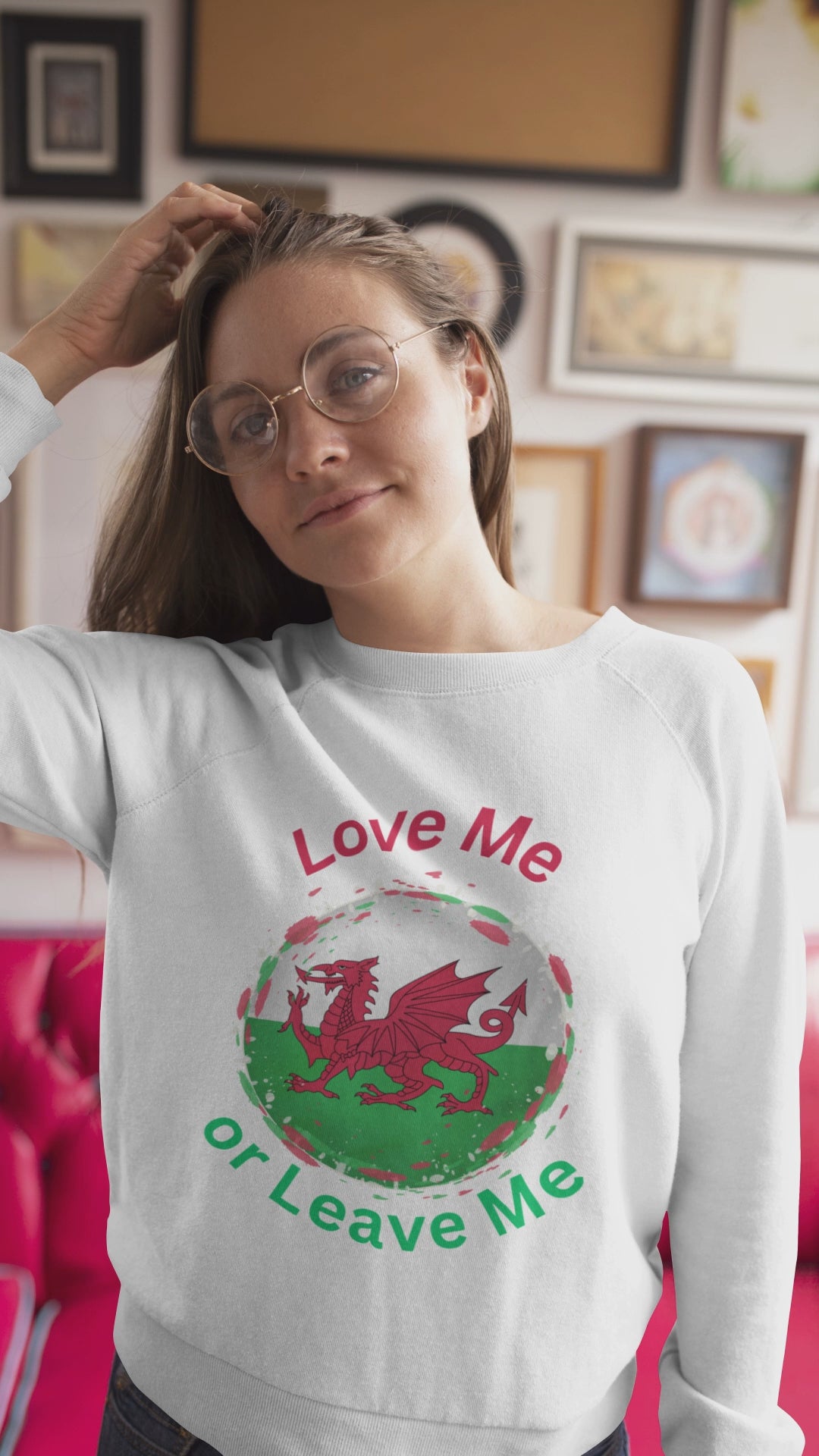 Welsh Spirit Sweatshirt - Love Me or Leave Me, Cozy Unisex Apparel, Perfect for St. David's Day, Gift for Him or Her, Casual Wear, [...]