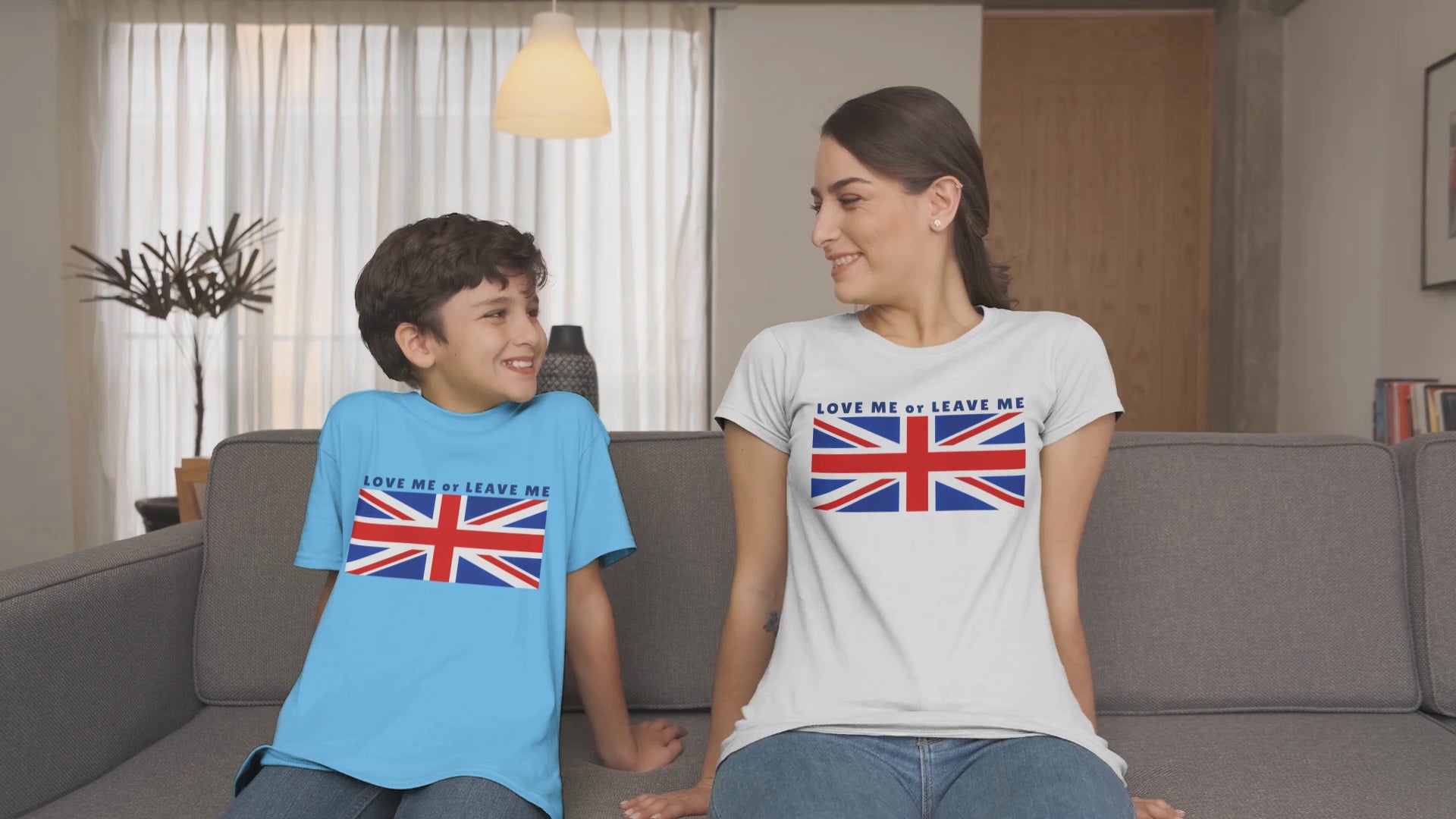 Union Jack Love Me or Leave Me Tee - Casual British Graphic Shirt, Gift for London Lovers, Independence Day Apparel, Travel T-Shirt, [...]